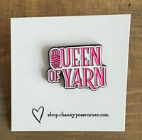 Queen of Yarn Enamel Pin - EIP Paris 