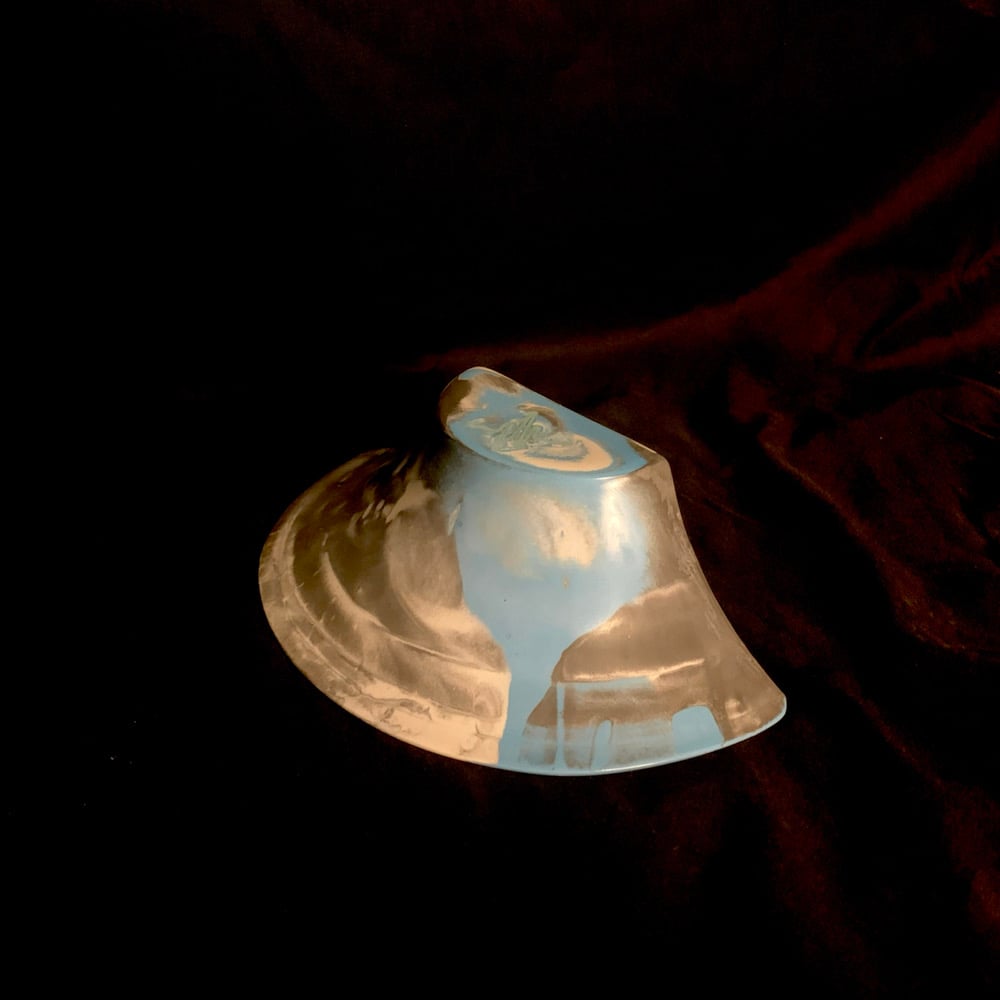 Image of Wired Ramps Half Volcano, (Dark Grey, Blue and White)