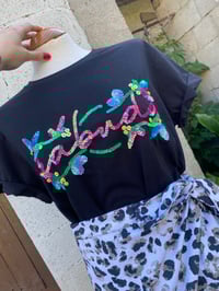 Image 2 of Camiseta bordada a man. RABUDA FLORES negra. Varias tallas!