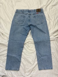 Image 3 of Vintage wrangler blue jeans // 48