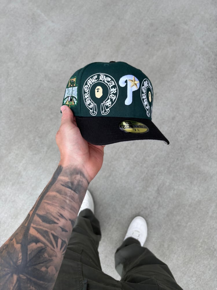 Image of TRI TONE DARK GREEN PHILADELPHIA PHILLIES CUSTOM FITTED CAP