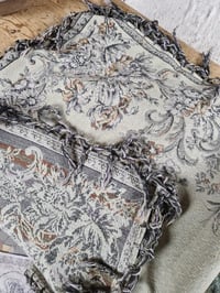 Image 2 of Le jeté ancien 