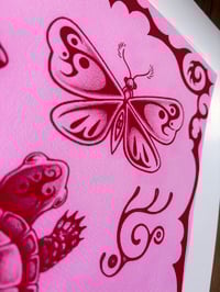 Image 5 of Tribal Turtle Flash (pink and red) 