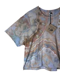 Image 4 of L Crop Tee in Earthy Geode Ice Dye
