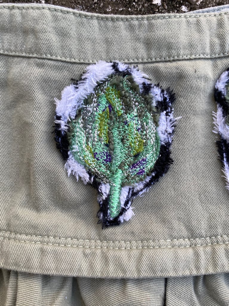 Weed skirt [S] Image 4