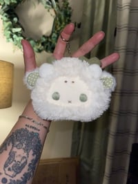 elkie Ellie embroidered keychain 
