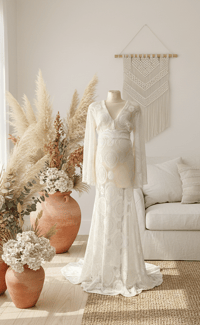 Image 3 of Photo prop | dress for photoshoot | Winona | size S/M | maternity | white lace