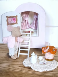 Image 1 of casita hada de los dientes 