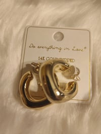 CLASSIC SMALL GOLD HOOPS