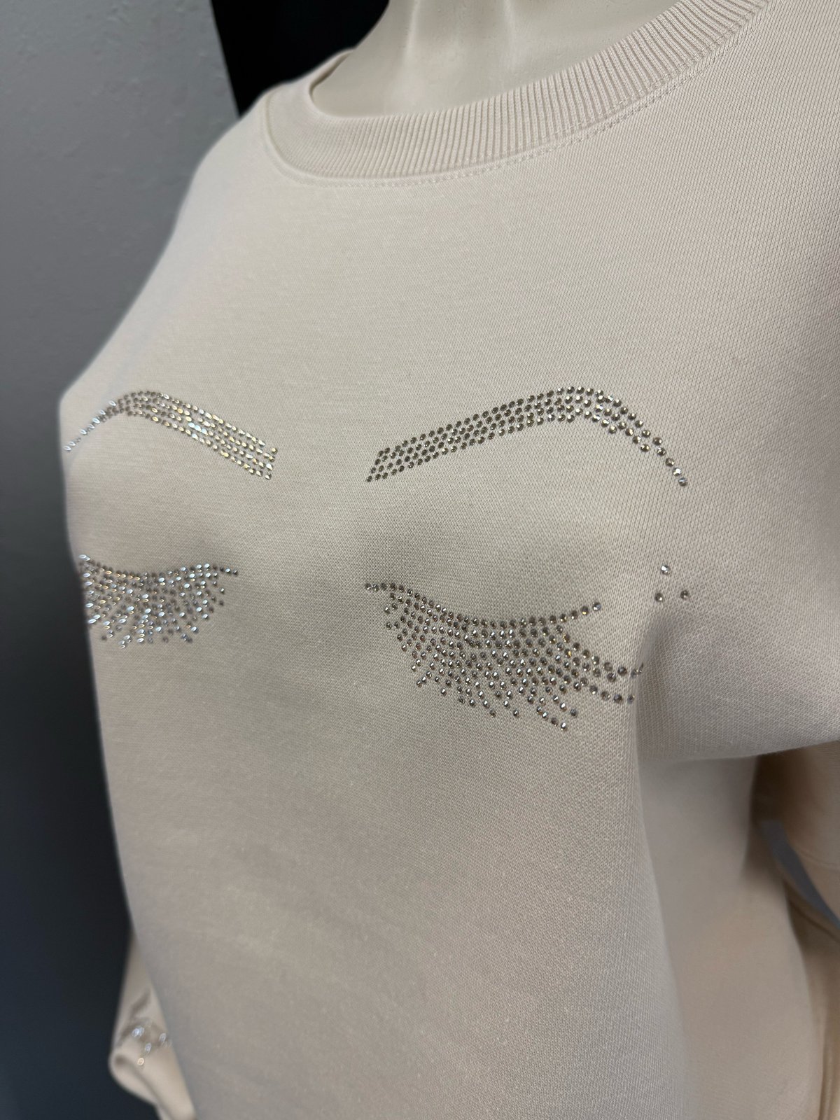 Rhinestones Sweater | Lowkitas Rhinestones Sweater | Lowkitas