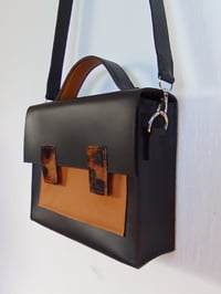 Image 5 of Cartable Josef en cuir Noir mat et léopard