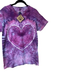 Image 4 of ♻️ UPCYCLED S Unisex Heart Tee in Pinkish Purple Ice Dye