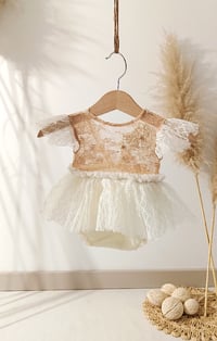 Image 1 of Photo prop | Newborn girls photoshoot outfit | Rosalie | beige | cream