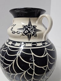 Image 4 of Vase 13 - Webs