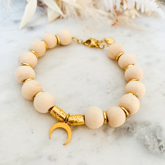 NINON | Bracelet perles bois pendentif lune