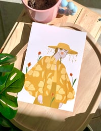 Image 1 of Dame Chapeau 