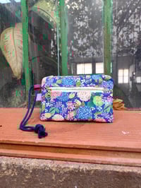 Image 1 of NECESER TRIPLE HORTENSIAS azul