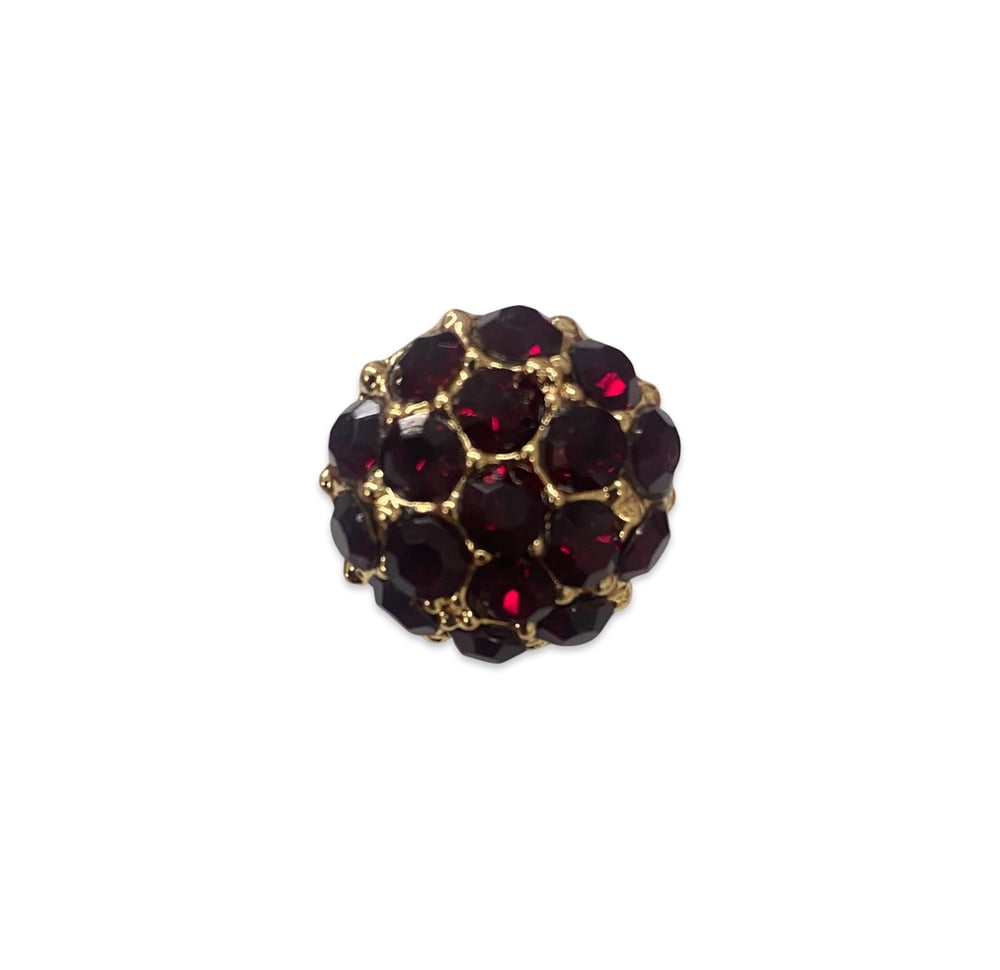RED JEWELED | LAPEL PIN