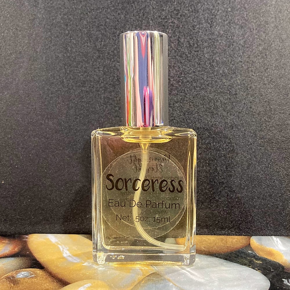 Image of Sorceress Eau De Parfum. 15ml. Sensual Vanilla. Kayali 28 Dupe