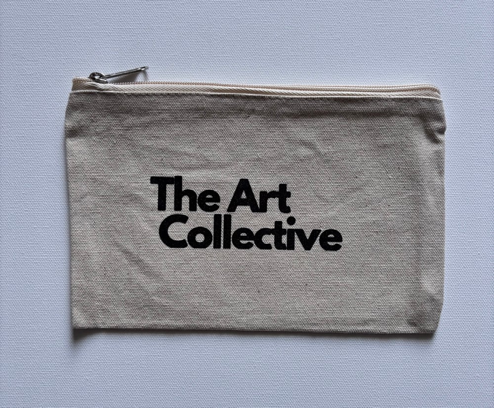 THE ART COLLECTIVE 