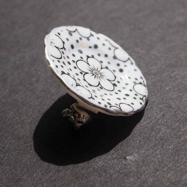 silver spotty pin Image 2