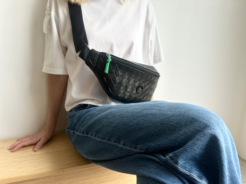 Image of Fanny Pack Knitted