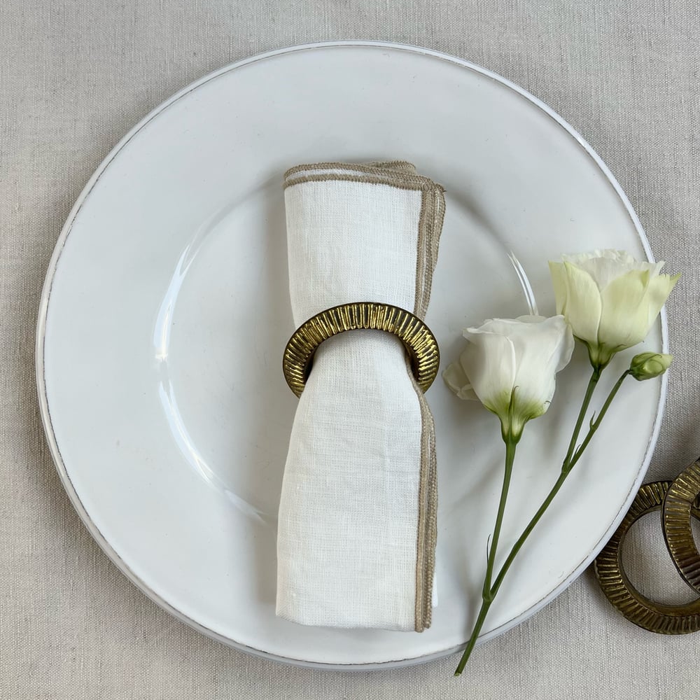 Image of Jeu de 6 serviettes de table  en Lin blanc surpiqués