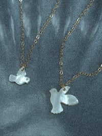 Image 6 of Collier colombe blanche