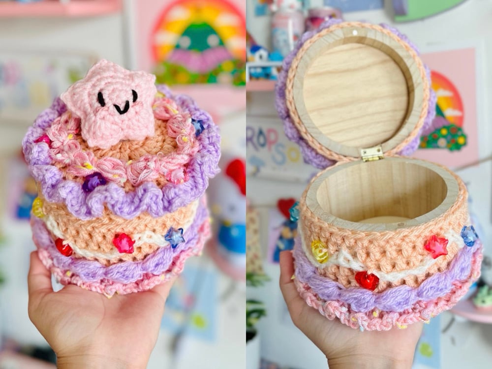 Image of Keychain Cake Boxes 🎂