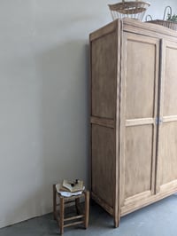 Image 4 of L'ARMOIRE PARISIENNE 