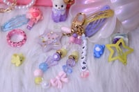 Image 1 of '134340' BTS keychain