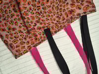 Image 5 of Tote sencilla LEOPARDA (ASAS ROJAS O NEGRAS)