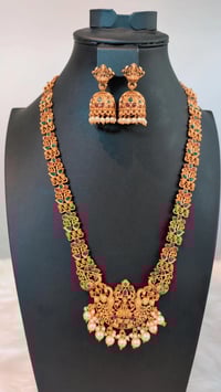 Image 3 of Lata-Temple Jewelry Necklace Set Featuring Goddess Laxmi