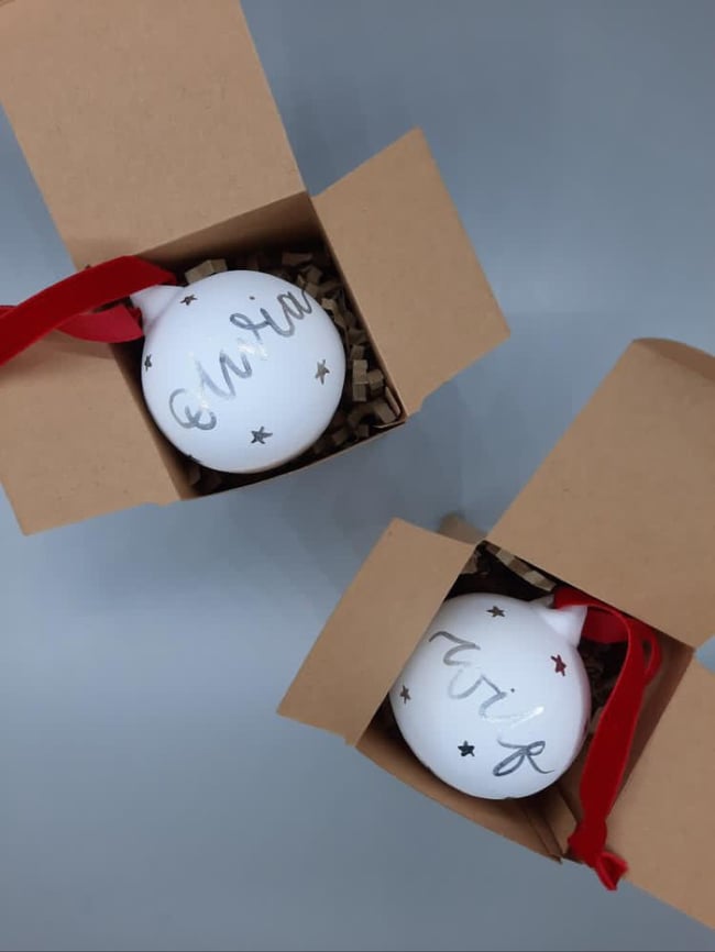 Christmas Calligraphy Baubles Workshop