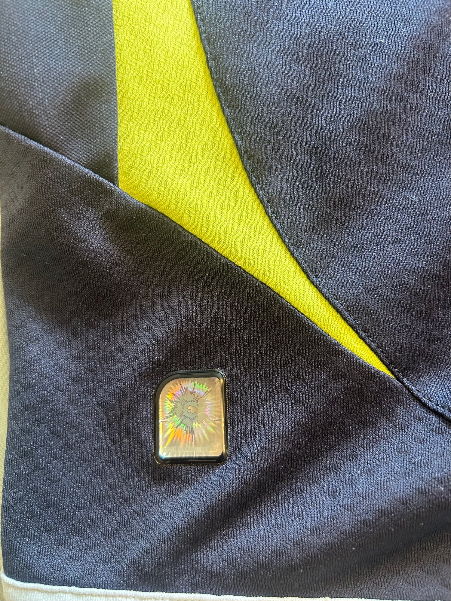 Image of Tottenham Hotspur “MODRIĆ 14” 2010/11 Third Shirt + PL patches (L)