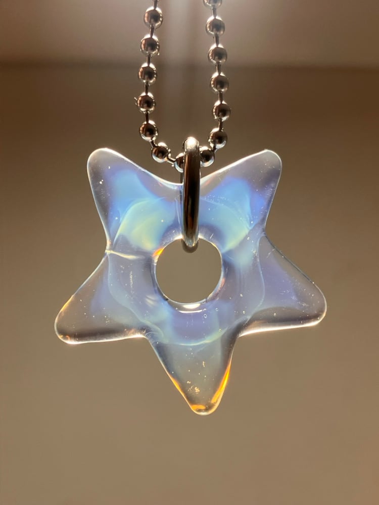 Image of opaline star