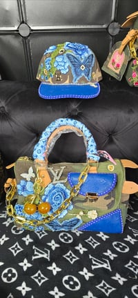 Image 1 of Blue & Camo Gorg girl speedy with matching hat