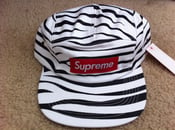 Image of SUPREME SNAPBACK 5 PANEL HAT ZEBRA