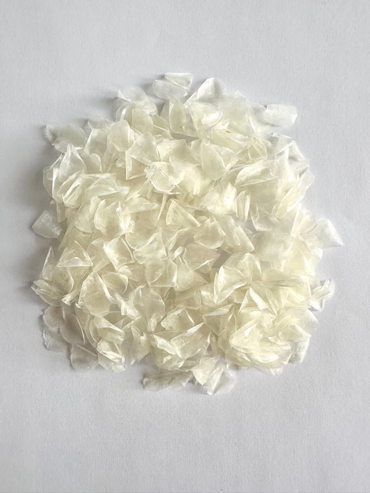 Image of Dyed fish scales - Natural - Bulk