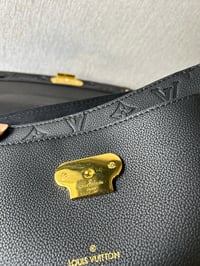 Image 6 of LV Flap Vendor Samples