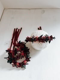 Image 2 of Christmas Roses & pinecones halo