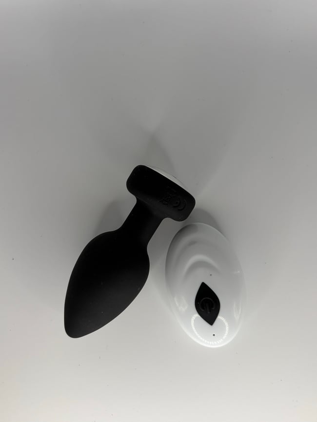  vibrating anal pleaser (remote control)
