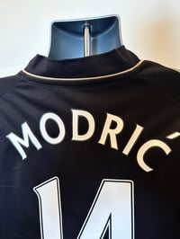 Image 7 of Tottenham Hotspur “MODRIC 14” 2008/09 Third Shirt + PL patches (XL)