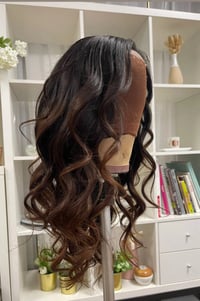 Image 3 of PRECOMMANDE  Leger Balayage choco miel  18'