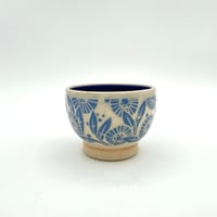 Image 3 of mini bowl, copenhagen blue daisies