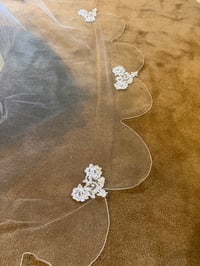 Image 15 of 1960s Veil Headpiece
