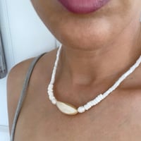 Image 5 of Cream deluxe necklace 