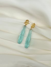 Image 2 of Statement øredobber med akvamarin dråpe