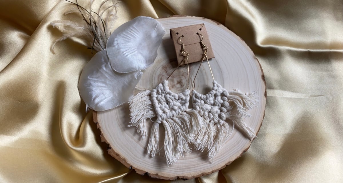 Image of Teardrop Macrame Earrings: Cream