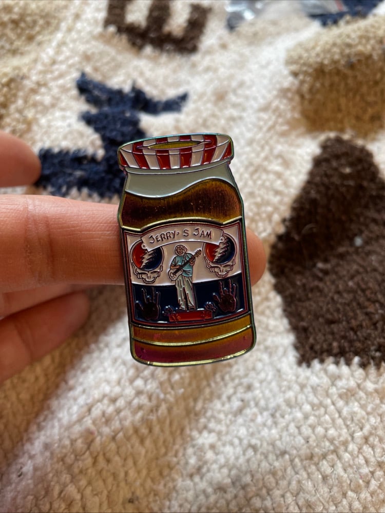 Jerry’s Jam hat pin